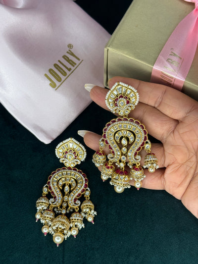 Aarnika Jhumkas