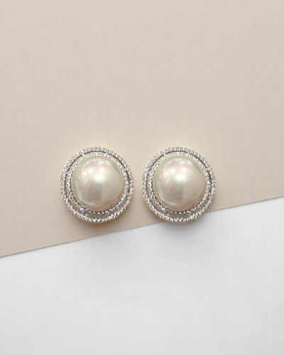 Sara Circular Pearl Studs