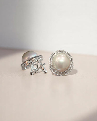Sara Circular Pearl Studs