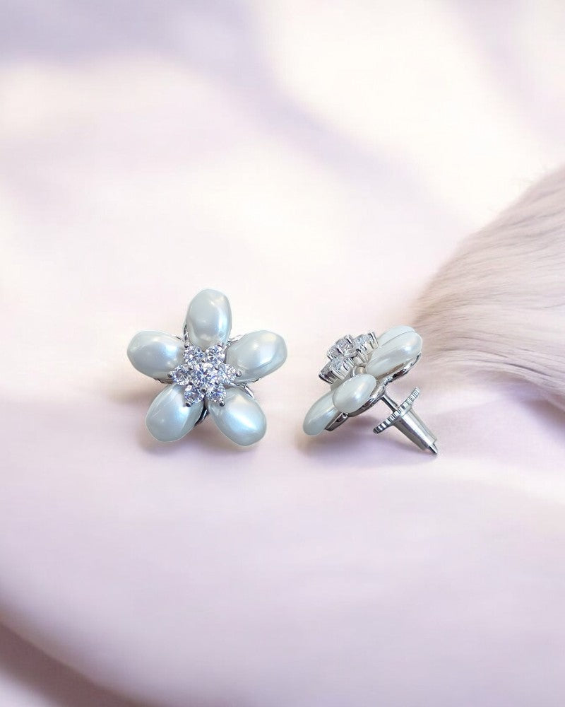 5 PETAL FLOWER PEARL STUD'S