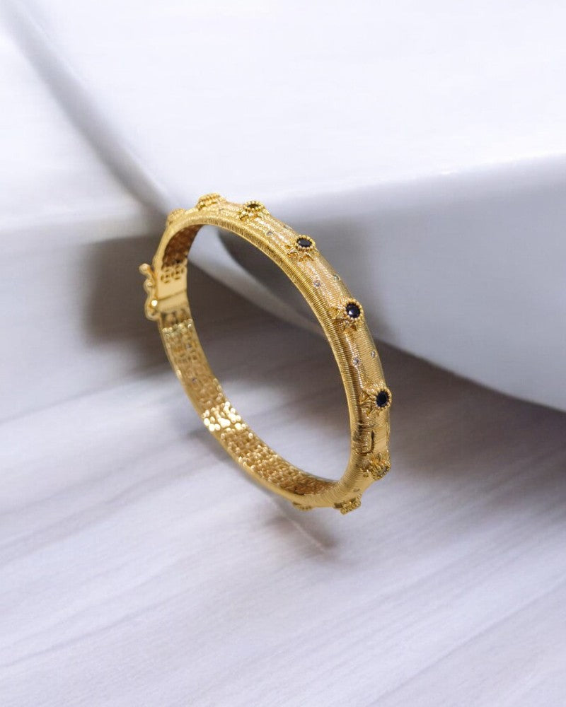 Textured gold premium bangles