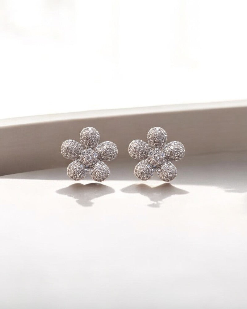 5 Petal Small studs