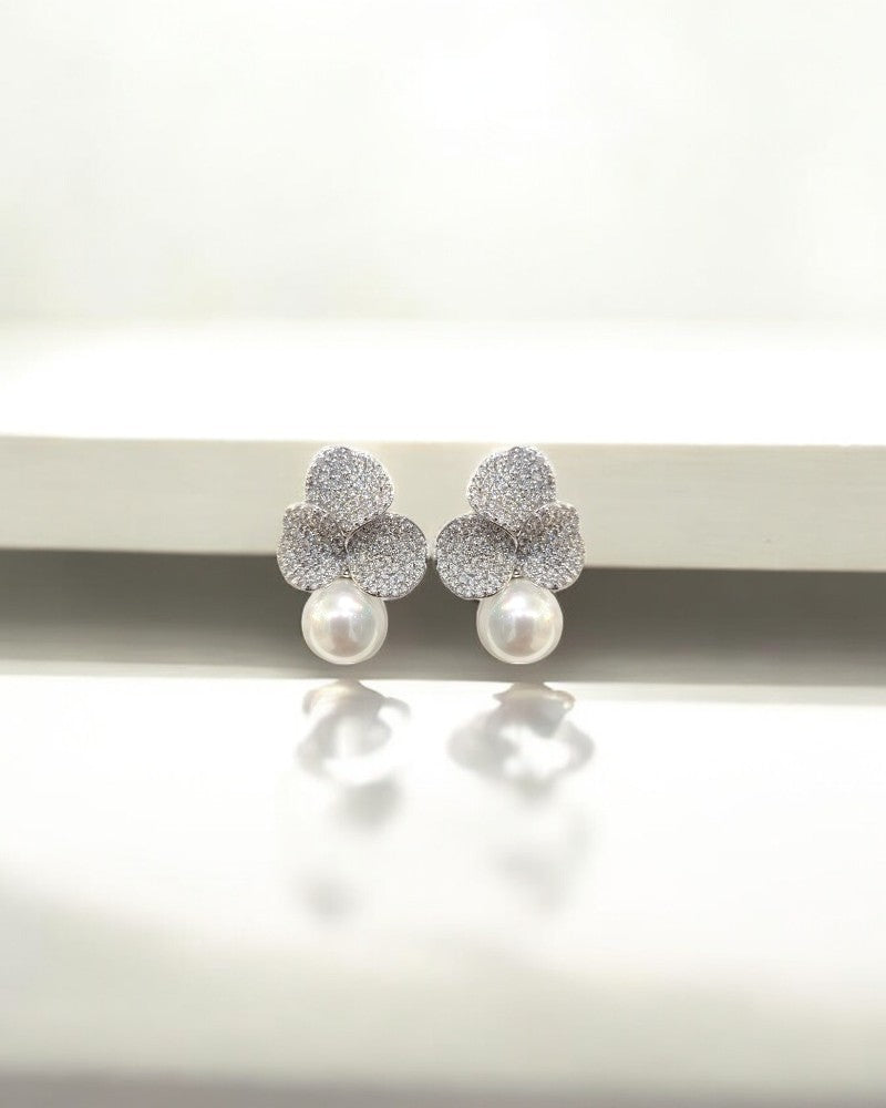 3 Petal Pearl Drop Stud