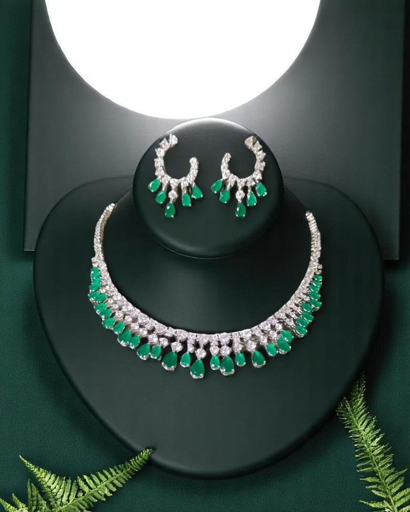 Emerald Diamond Necklace Set