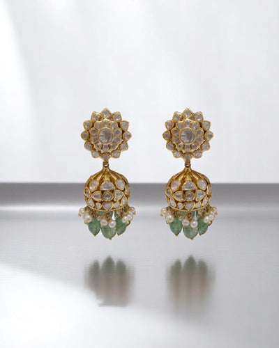 Nayra Jhumka