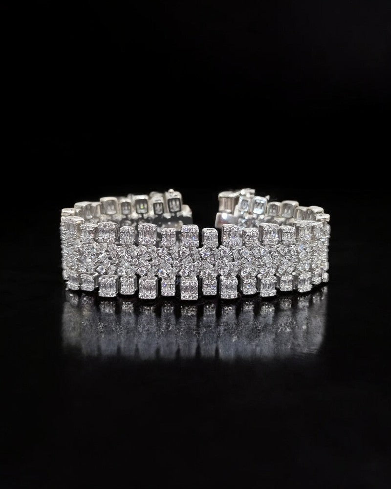 Raima Exquisite Bracelet