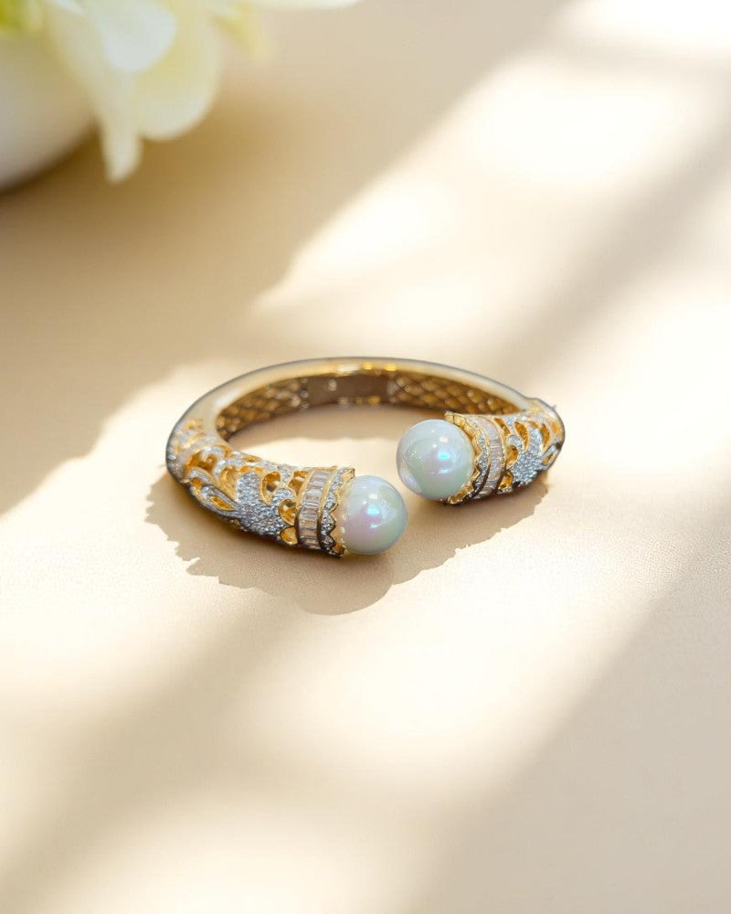 Astra Pearl Kada