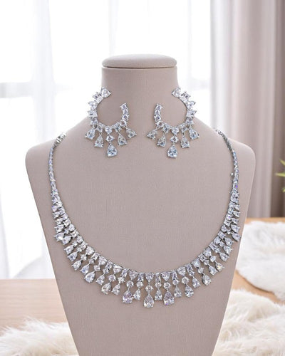 Emerald Diamond Necklace Set