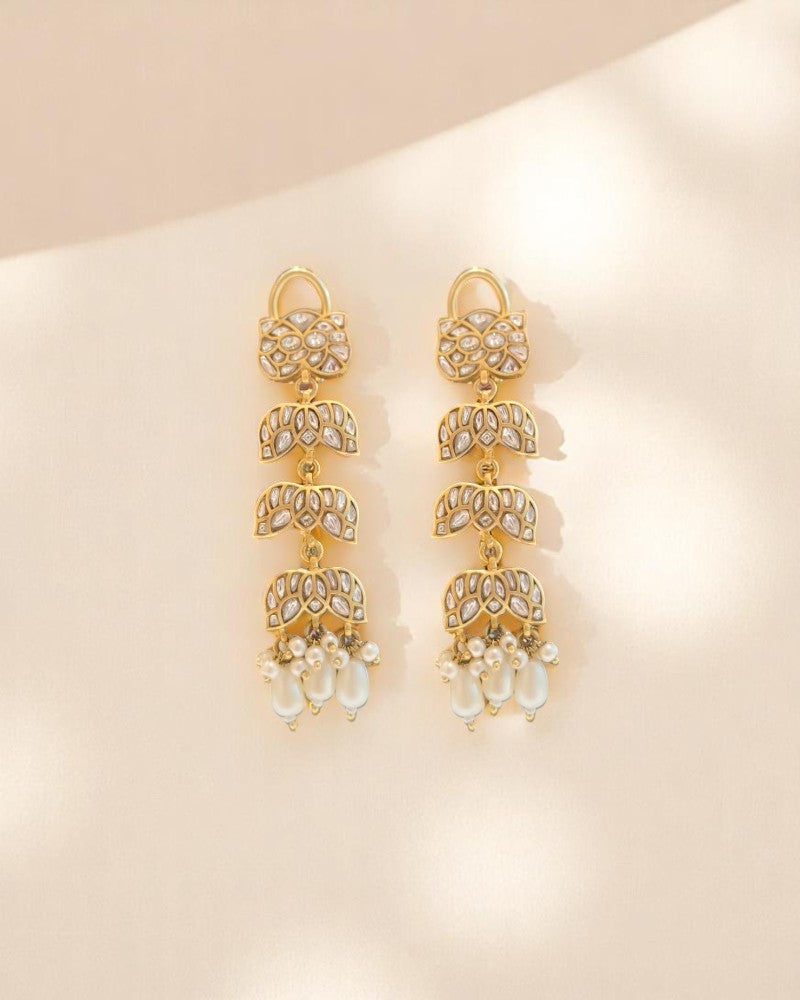 Teen patti earrings