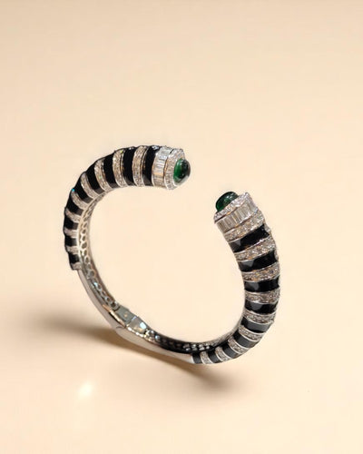 B&W Enamel Kada