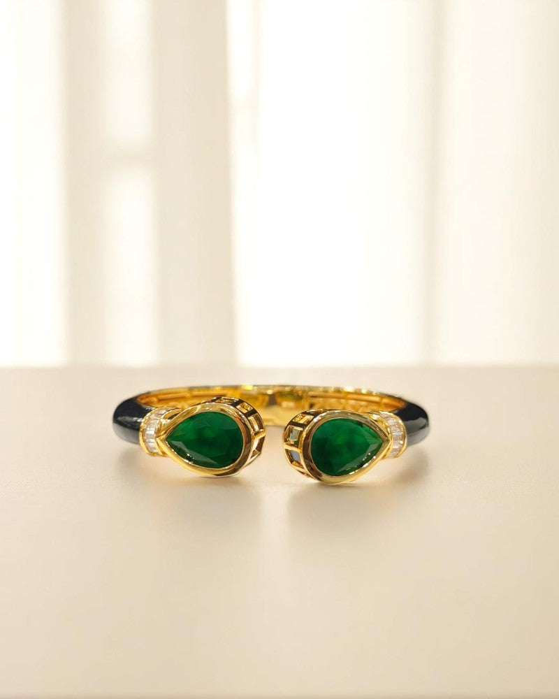 Betsy Enamel Bangle