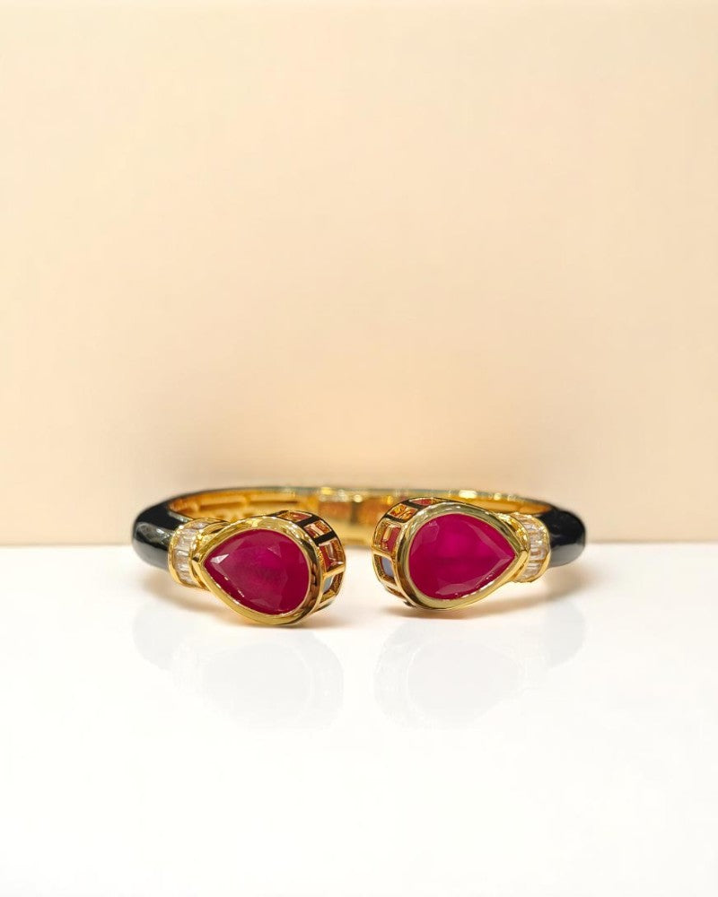 Betsy Enamel Bangle
