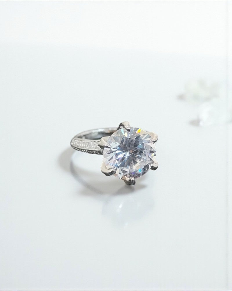 6 Prong Diamond Ring