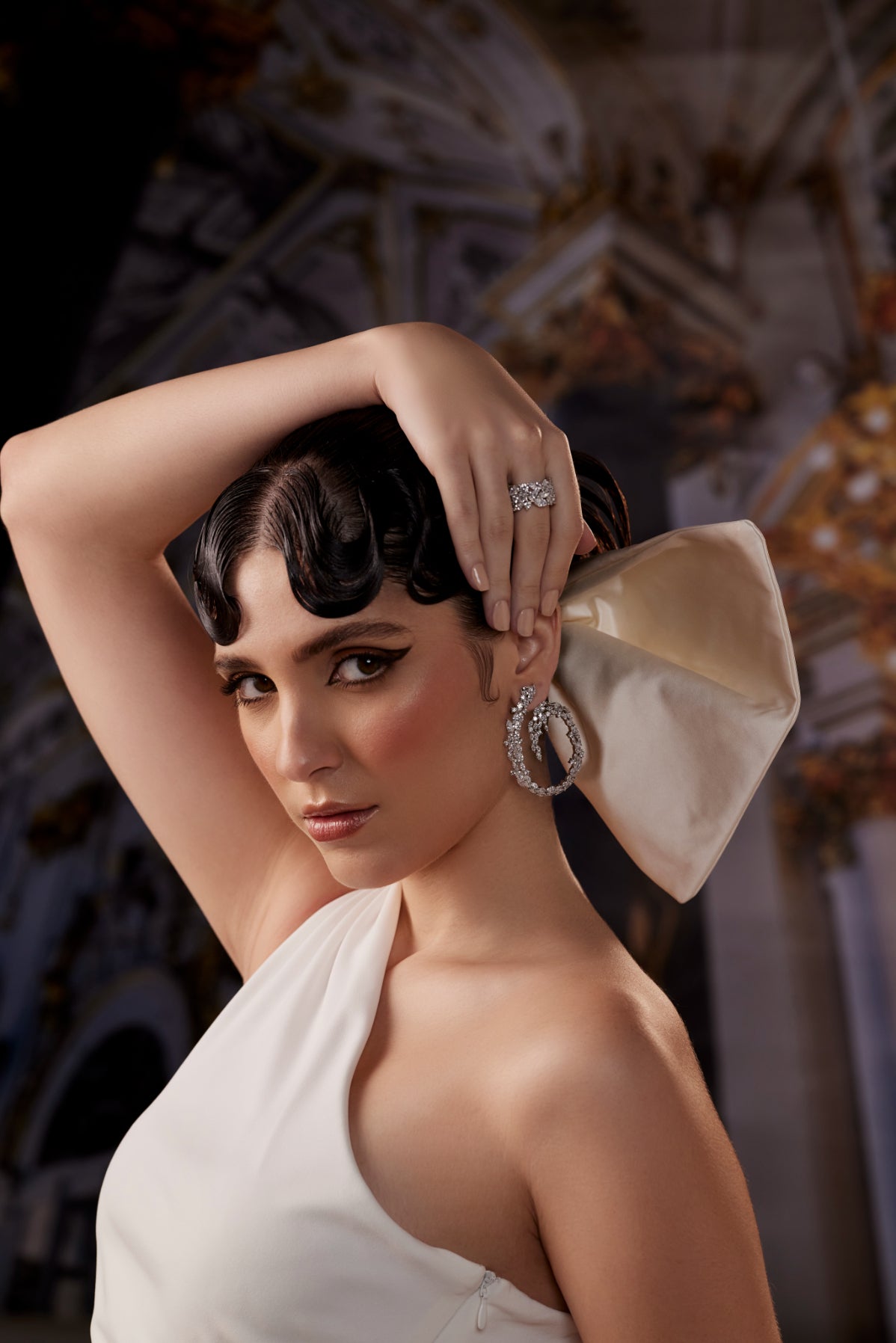 Emblaze Curve Earrings