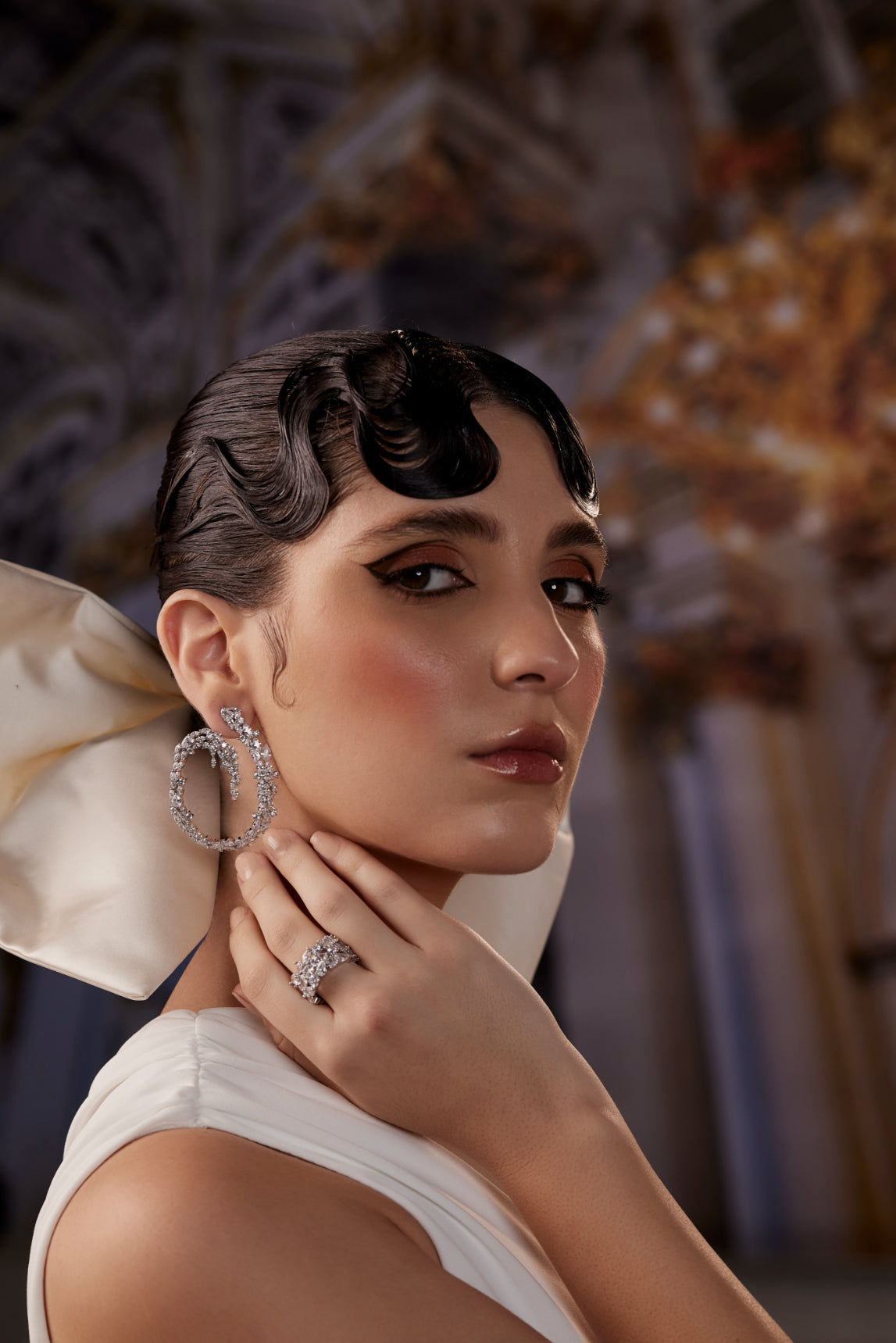 Emblaze Curve Earrings