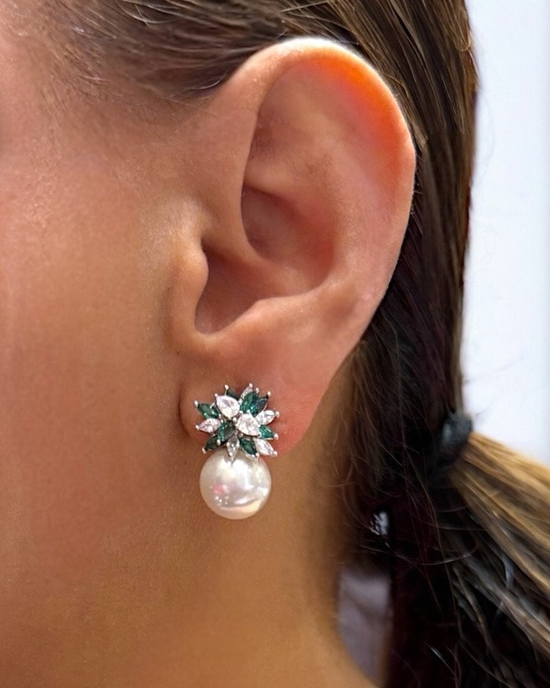 Royal Bloom Pearl Stud's