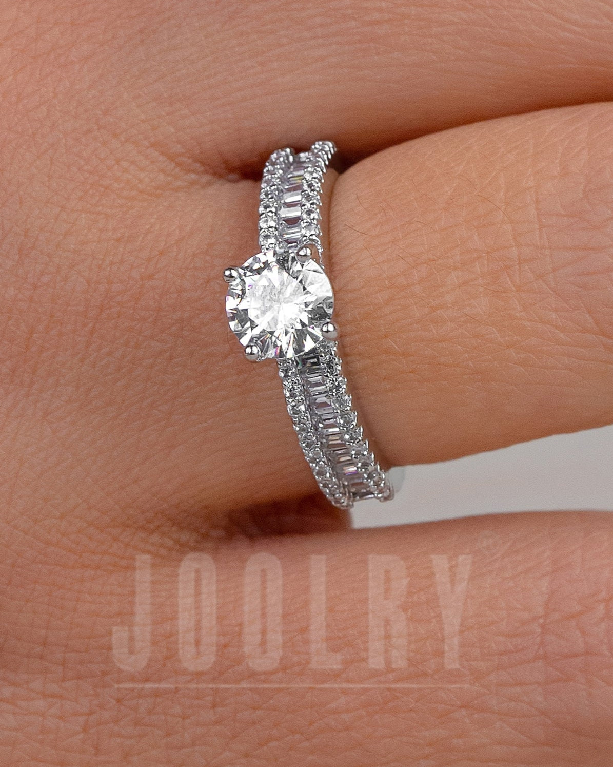 Clar Solitaire Ring