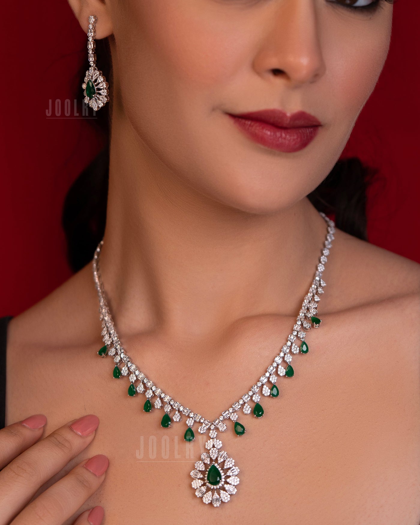 Royal Emerald Grace Set