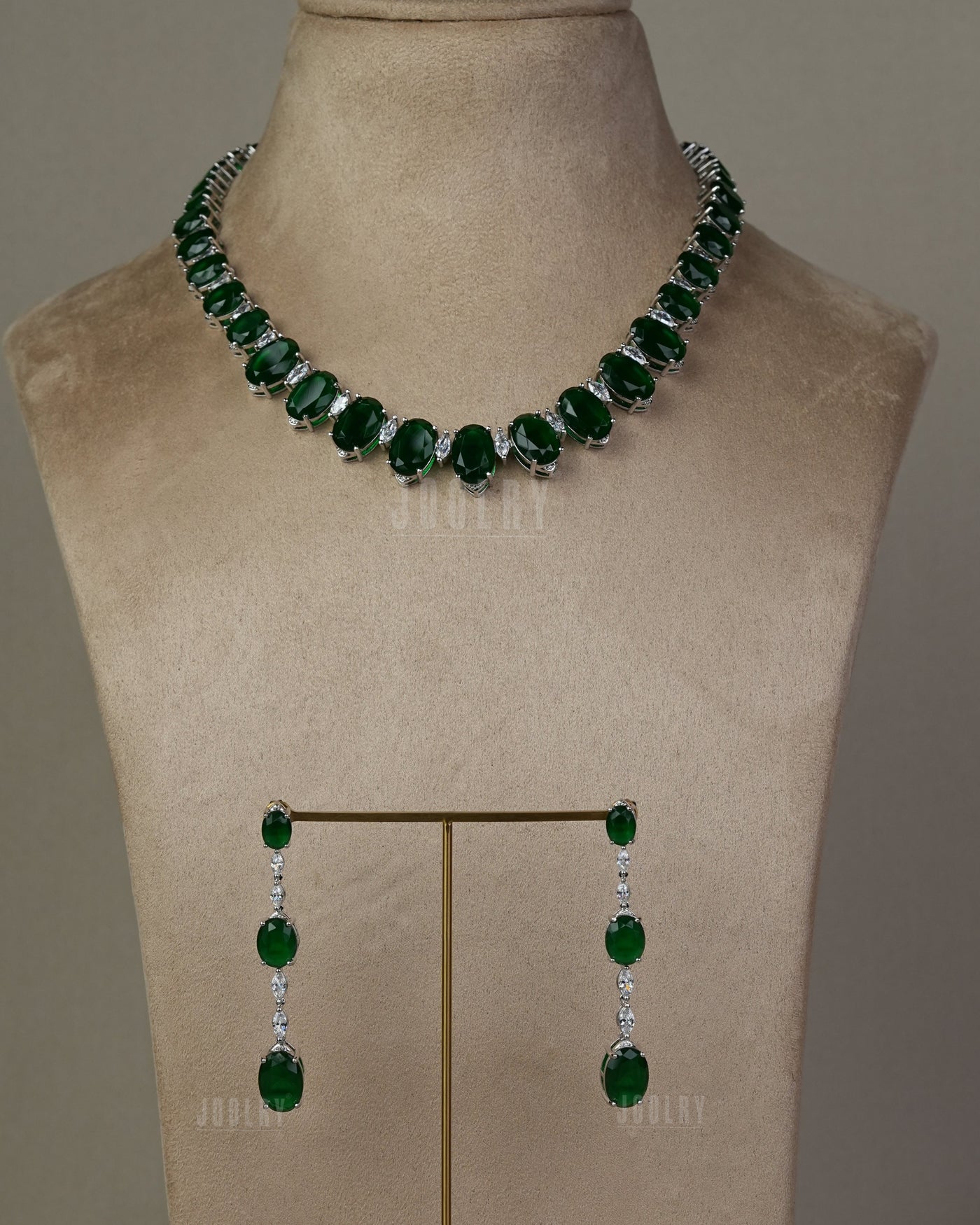 Precious Oval Set