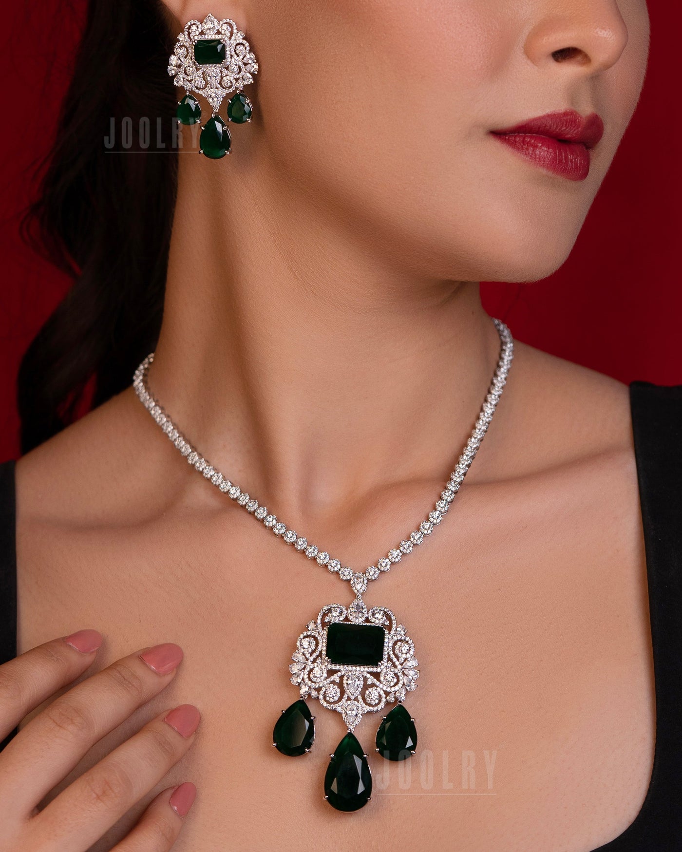 Emerald Empress Necklace Set