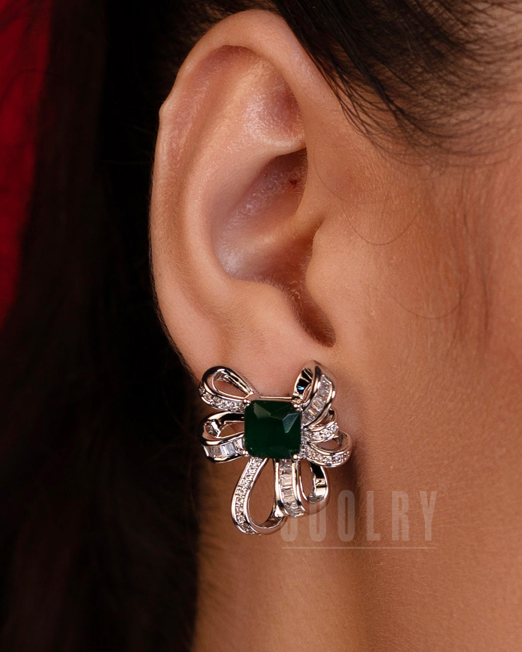 Regal Emerald Bow Studs