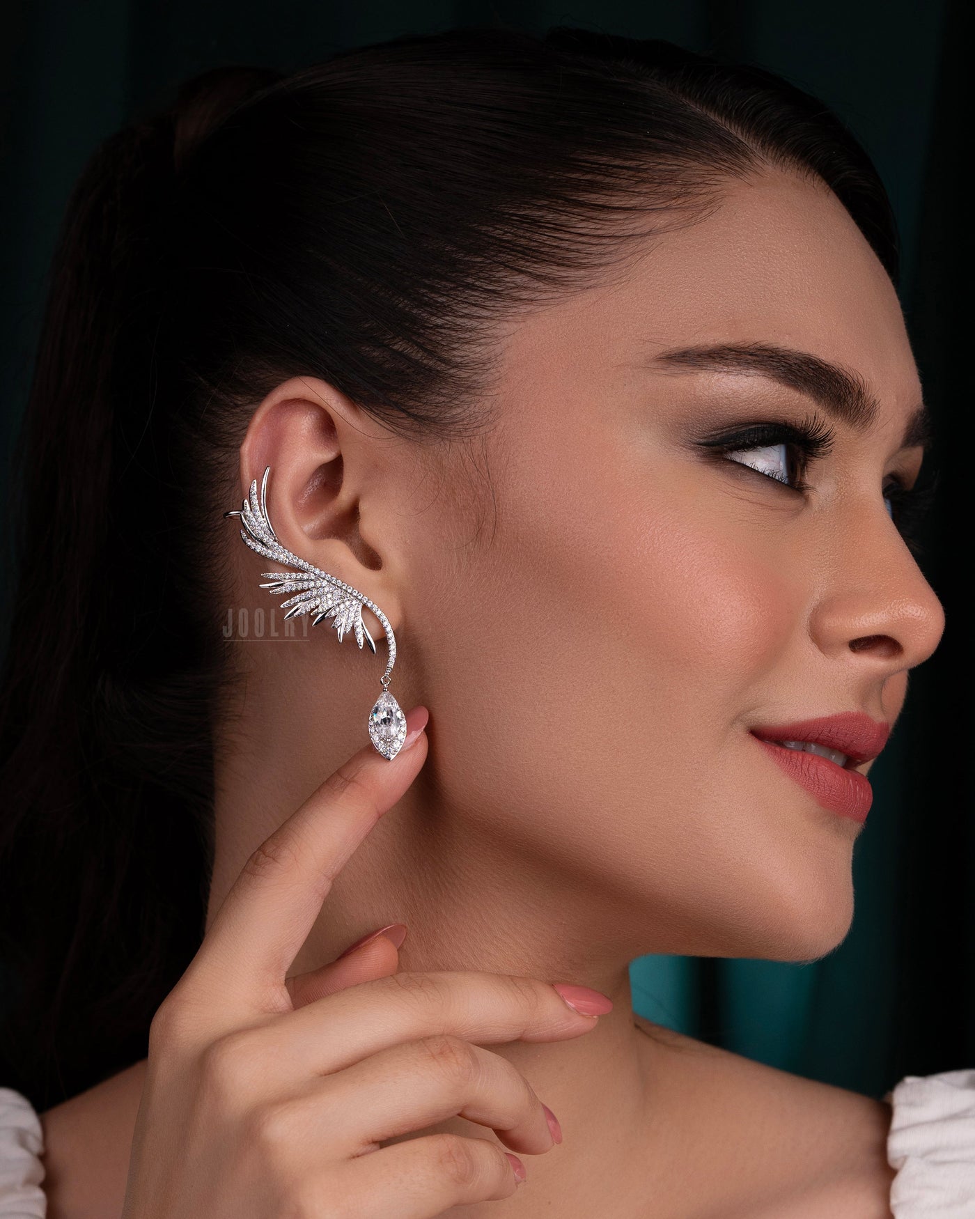 Feather Luxe Diamond Earcuff