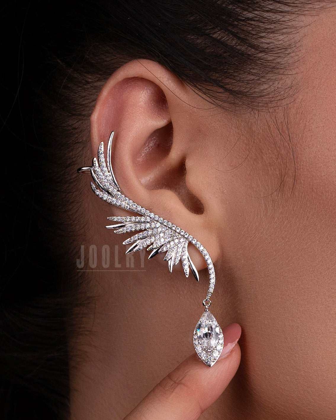 Feather Luxe Diamond Earcuff