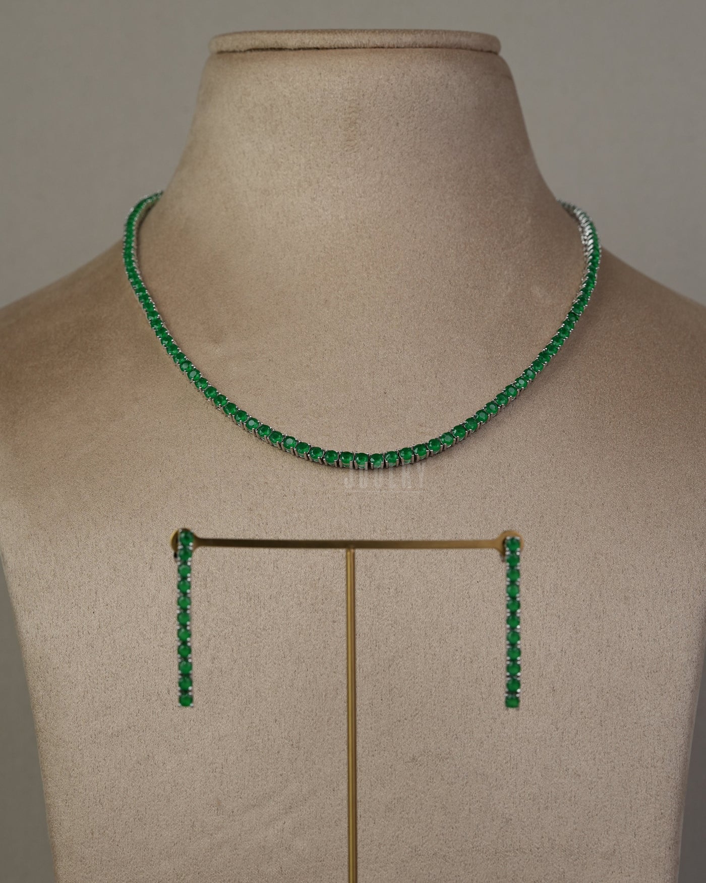 Shaya Necklace Set