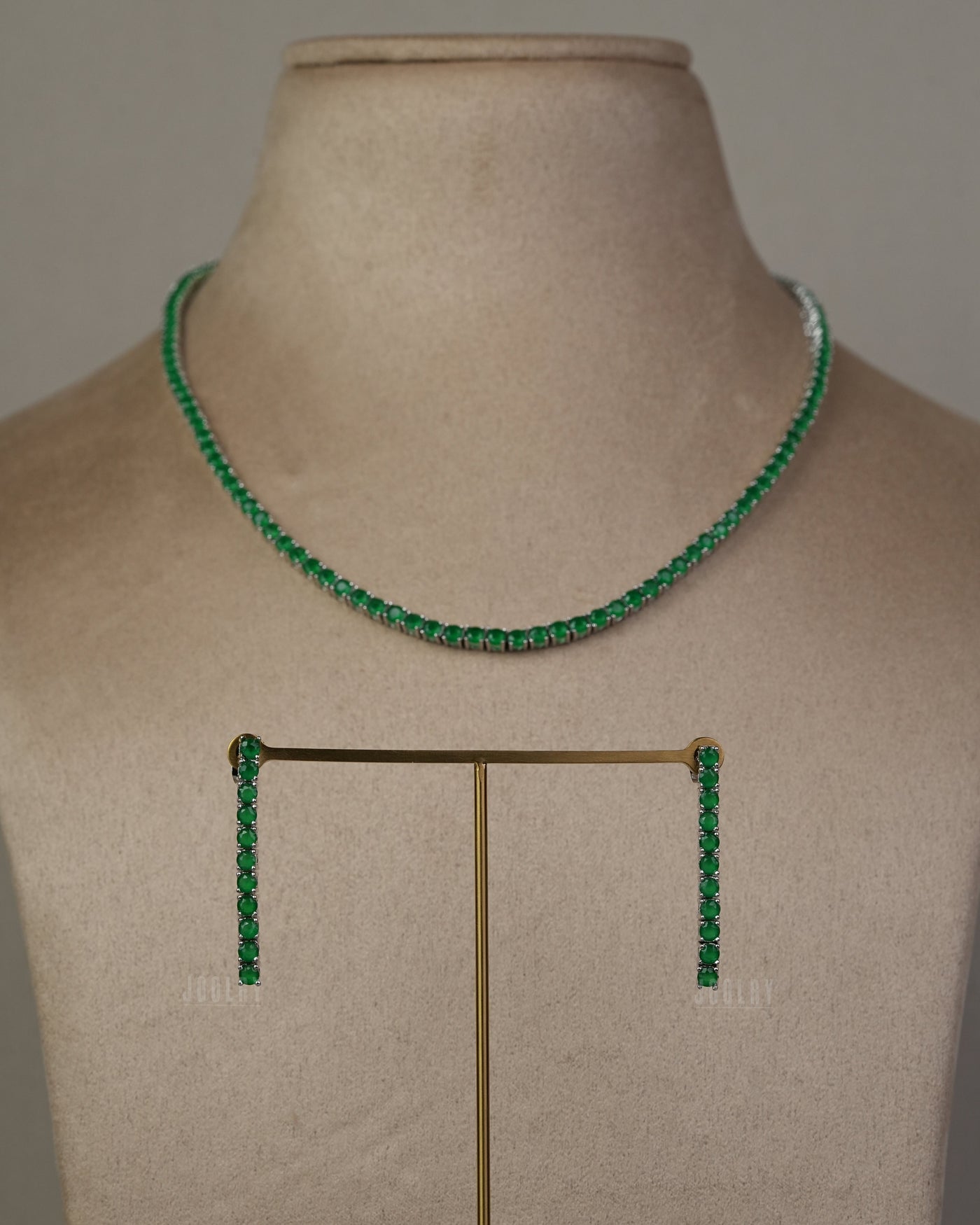 Shaya Necklace Set