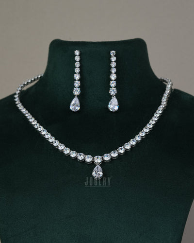 Zavya Necklace Set