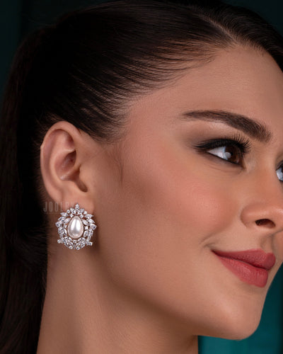 Royal Pearl Stud Earrings