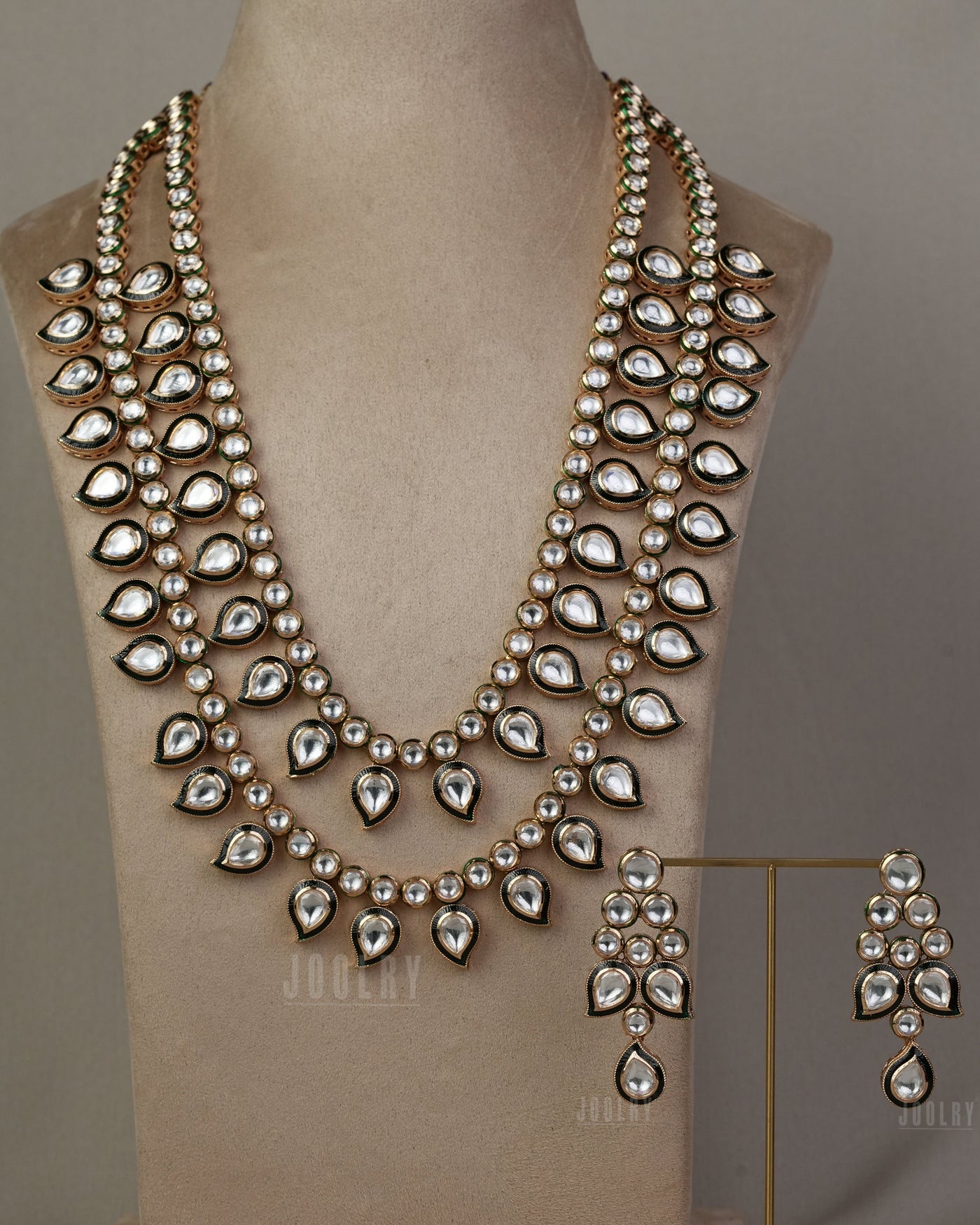 2 Line Tia Polki Necklace Set