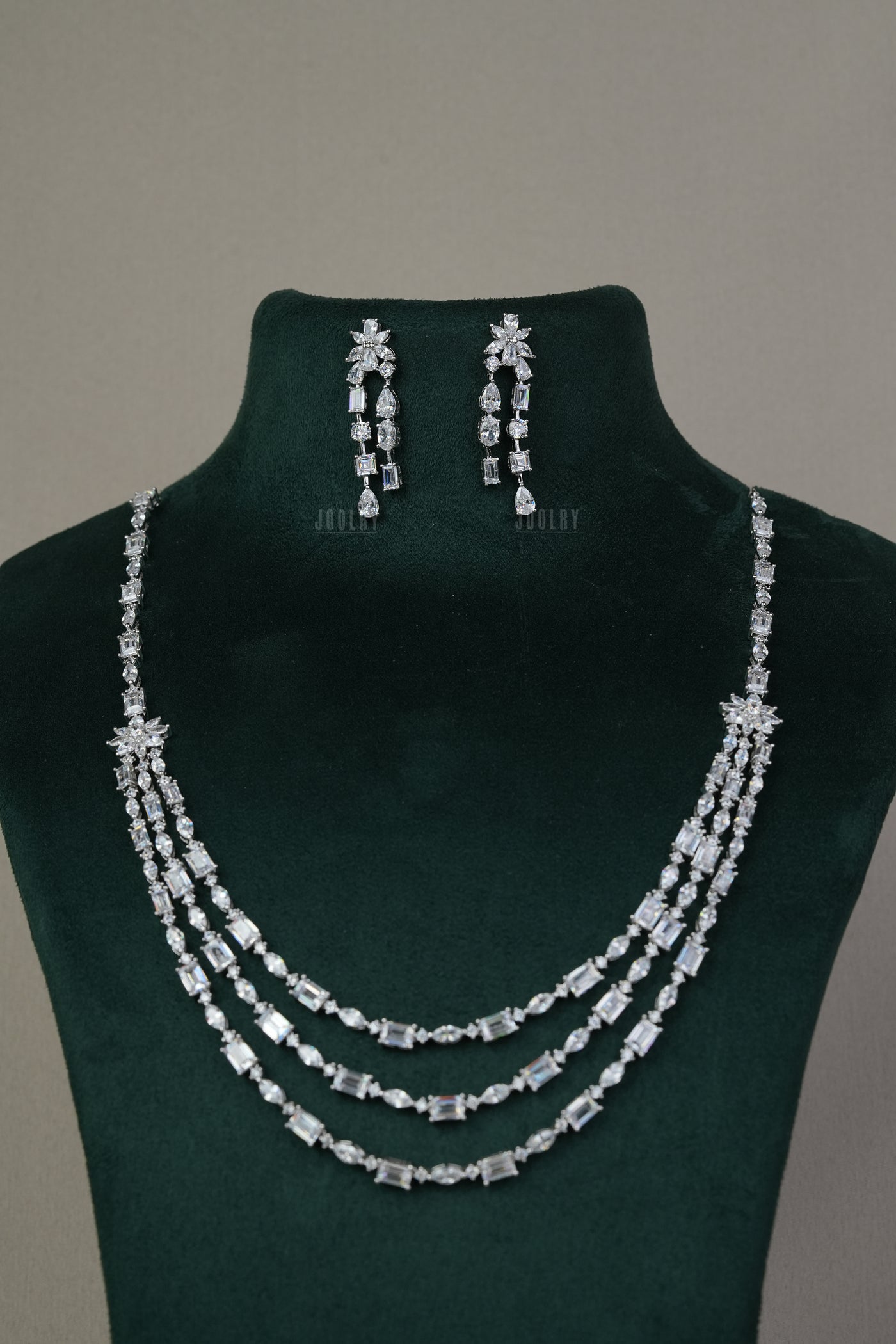 Maeve Marvelous Set
