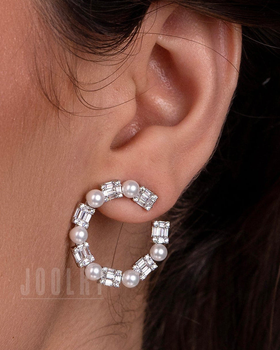 Curve Hoop Earrings