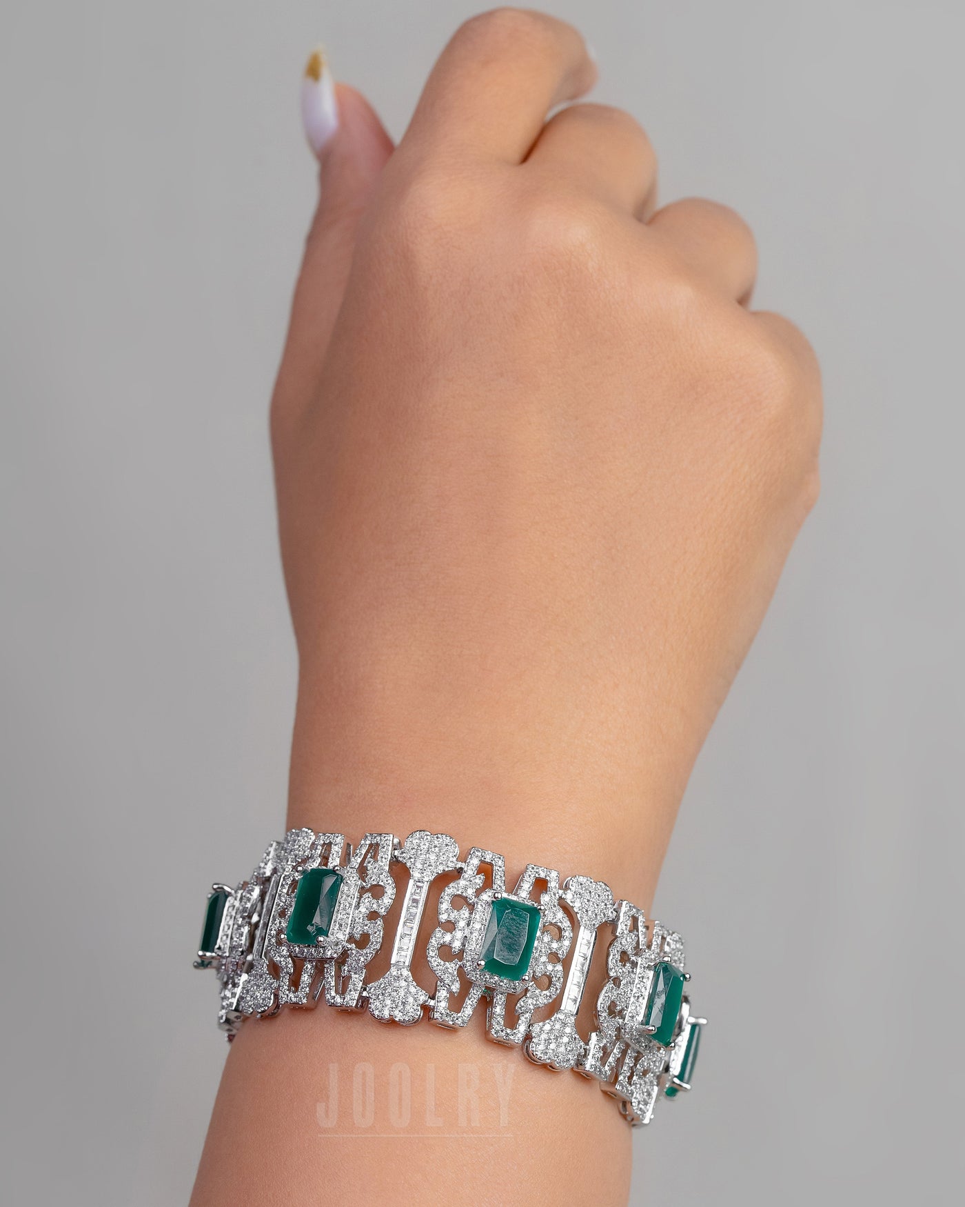 Elite Emerald Bracelet