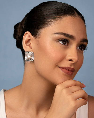 Reyzi Pearl Stud