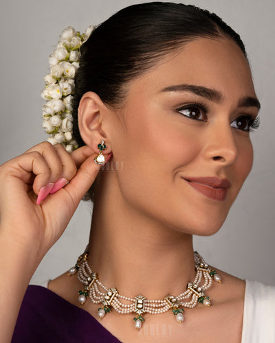 Abhika Premium Necklace Set