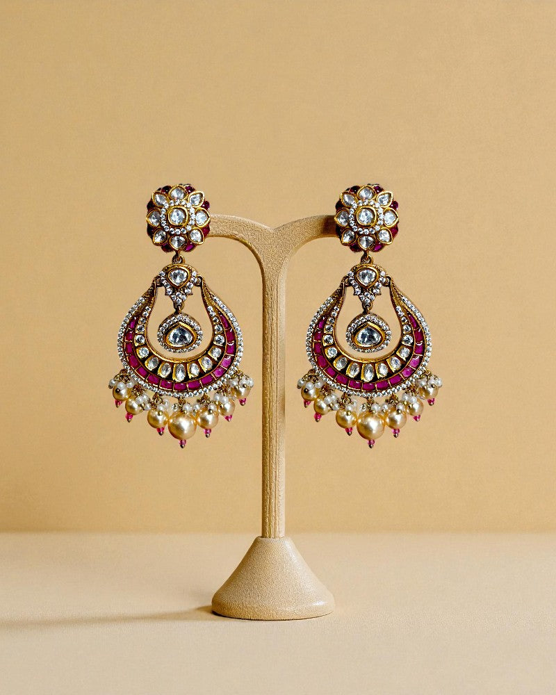 Mahira Chandbali with Kaanchain