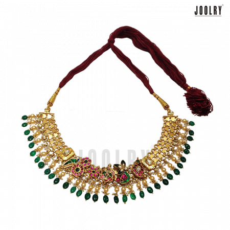 Shilpa Shetty in Bloom Necklace