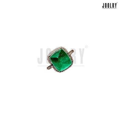 Malaika Arora in Emerald Semi-Precious Cabochon Ring
